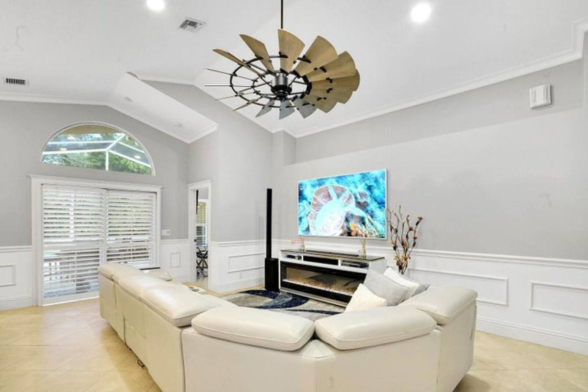 House for rent at 2208 Soundings Court, West Palm Beach, FL 33413