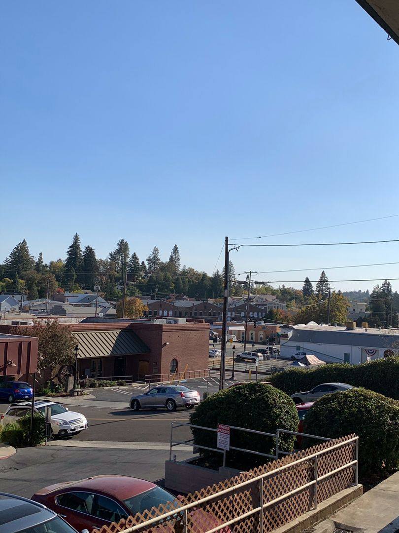 Apartment for rent at 150 Center St, Auburn, CA 95603