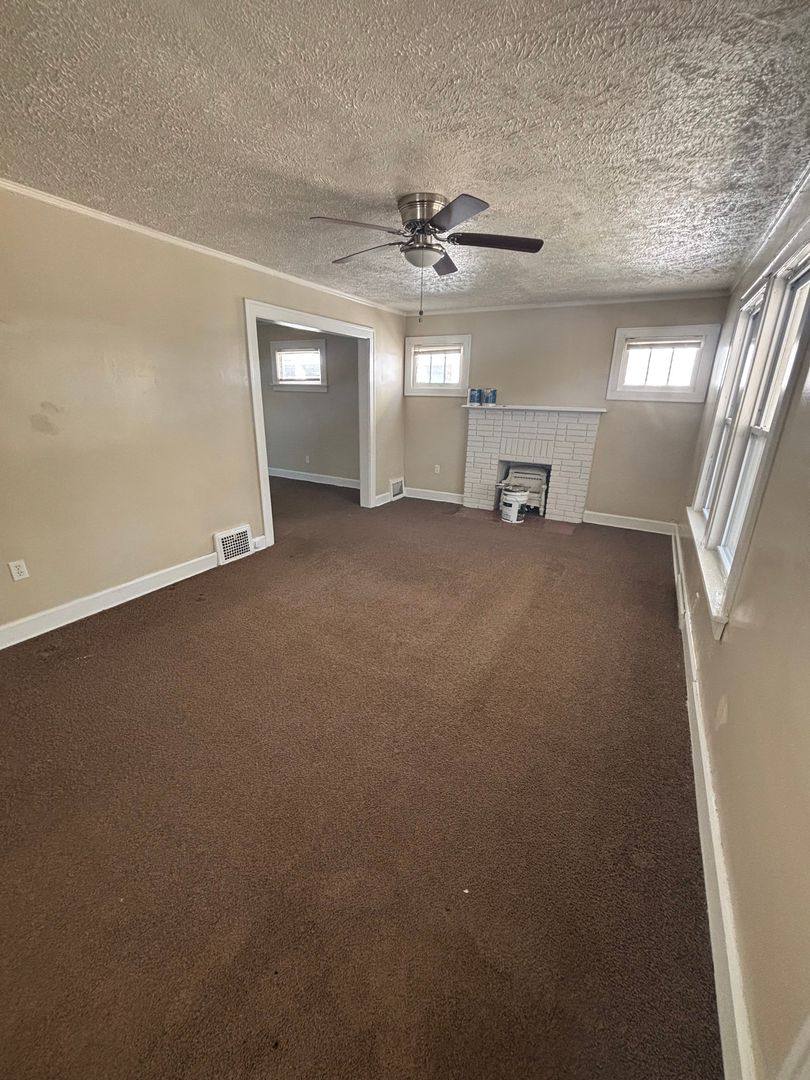 House for rent at 930 E 131st St, Cleveland, OH 44108