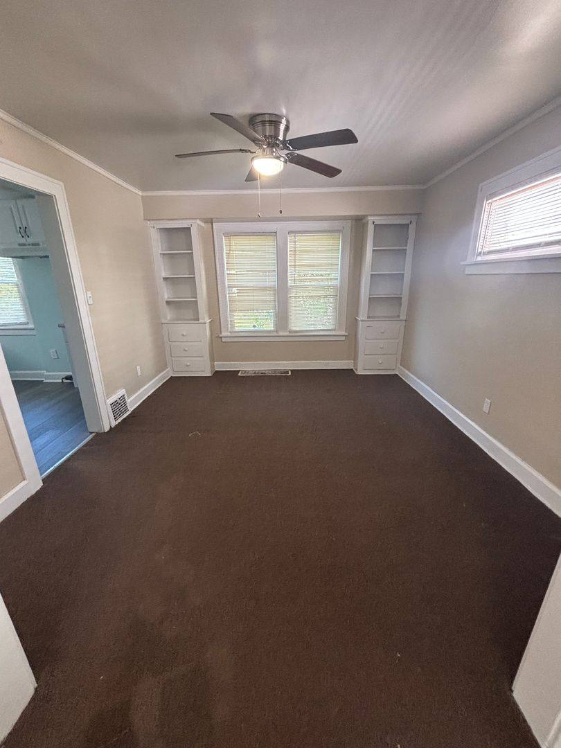 House for rent at 930 E 131st St, Cleveland, OH 44108