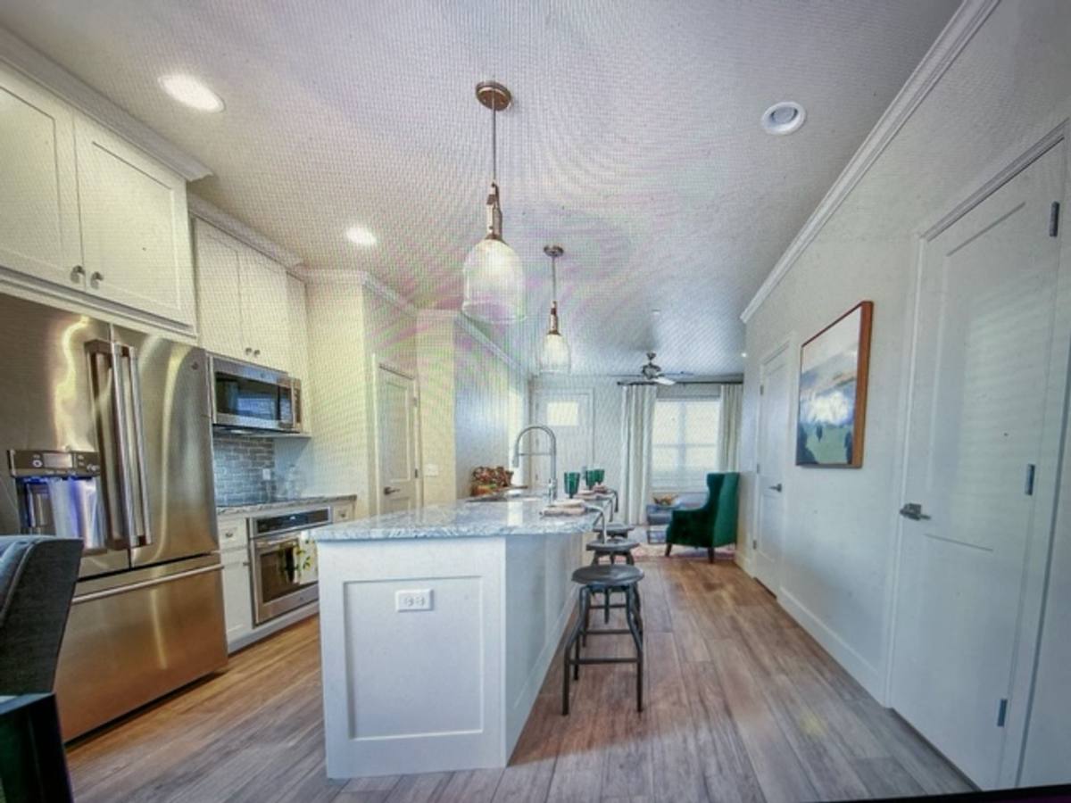 Apartment for rent at 16108 N Western Ave, Edmond, OK 73013