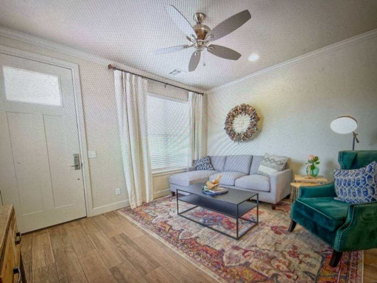 Apartment for rent at 16108 N Western Ave, Edmond, OK 73013