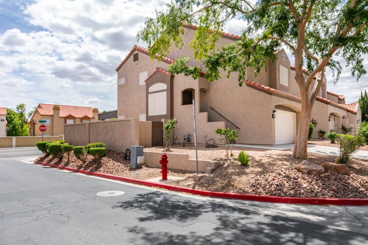 House for rent at 540 Sutters Mill Rd, Henderson, NV 89014