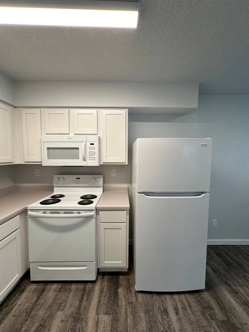 Apartment for rent at 250 Village Dr, Los Lunas, NM 87031