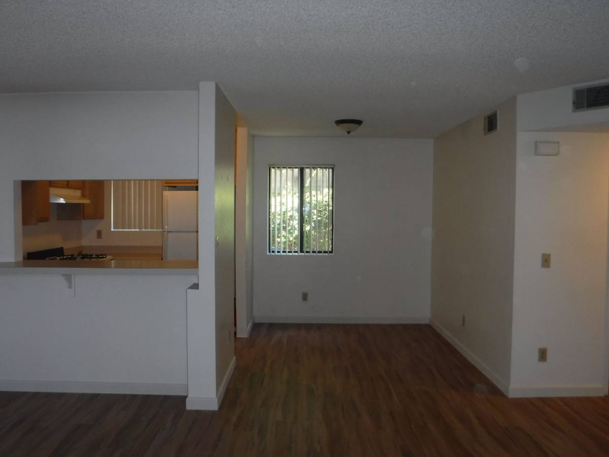 Apartment for rent at 4461 Valeta St, San Diego, CA 92107