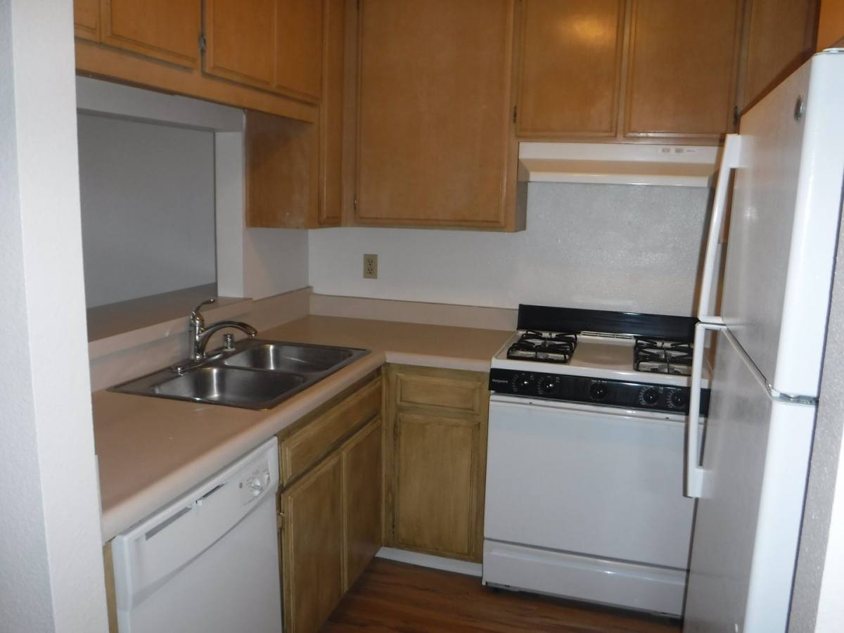 Apartment for rent at 4461 Valeta St, San Diego, CA 92107