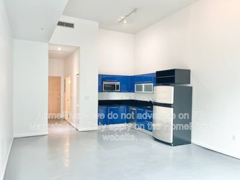 House for rent at 253 NE 2nd St #313, Miami, FL 33132
