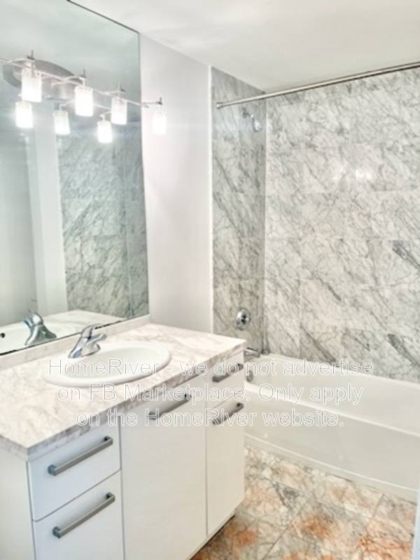 House for rent at 253 NE 2nd St #313, Miami, FL 33132