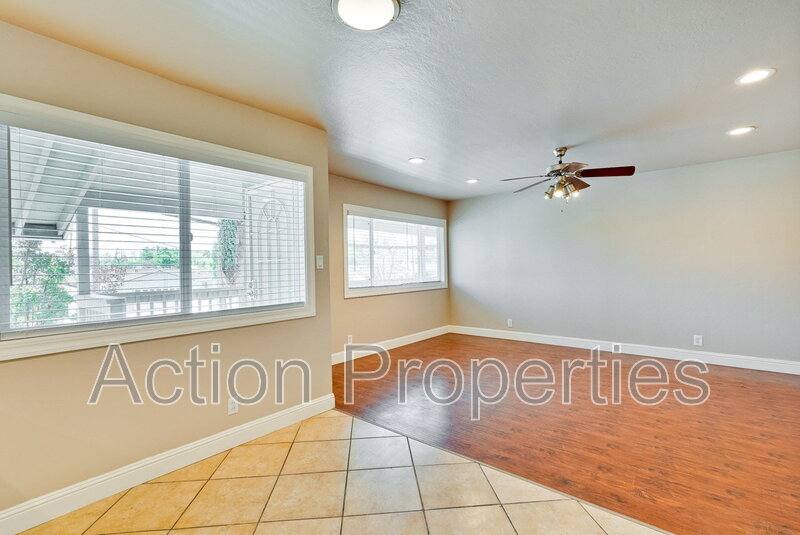 Apartment for rent at 4545 Moorpark Ave #2, San Jose, CA 95129