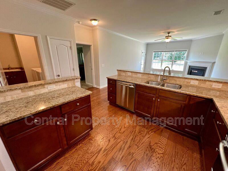 Townhouse for rent at 53 Barnwood Circle, Greenville, SC 29607