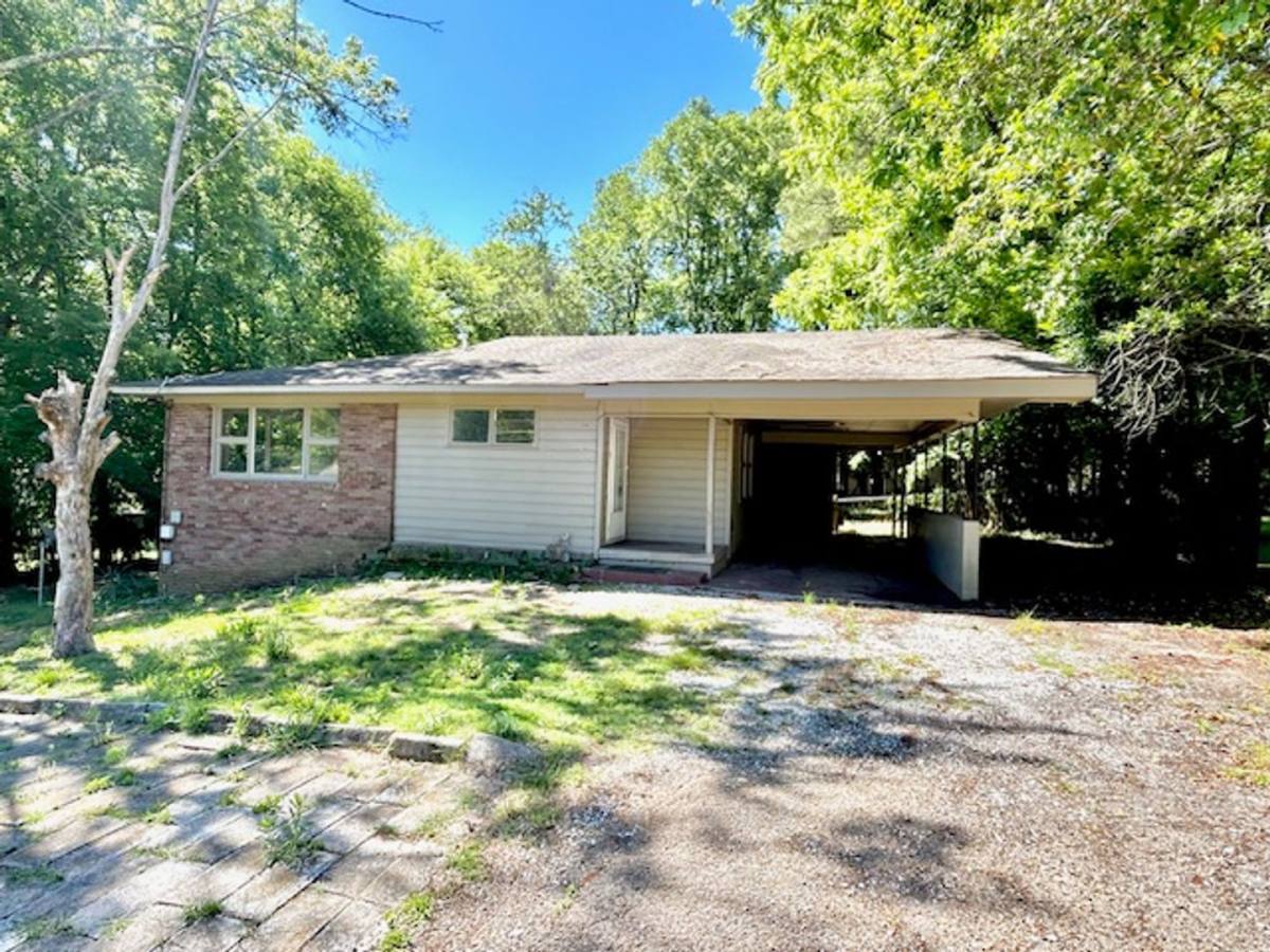 House for rent at 2707 Garvin Rd, Huntsville, AL 35810