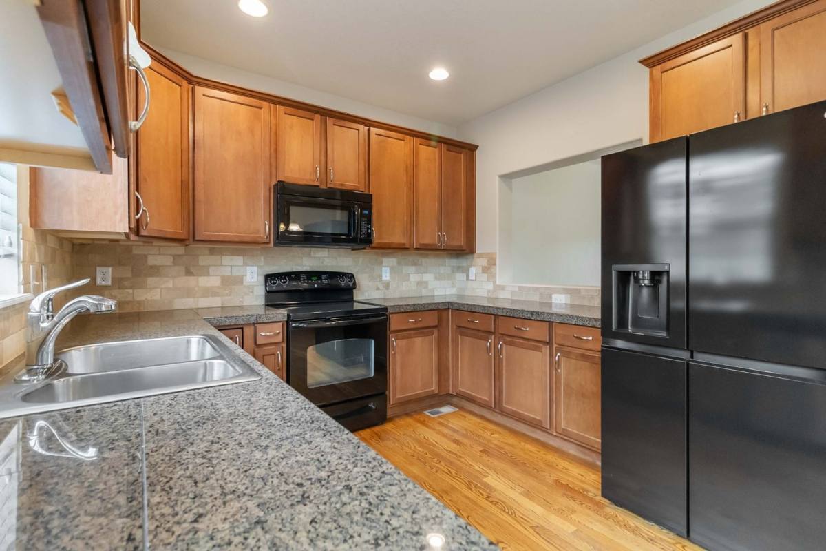 Townhouse for rent at 727 Crooked Y Point, Castle Rock, CO 80108