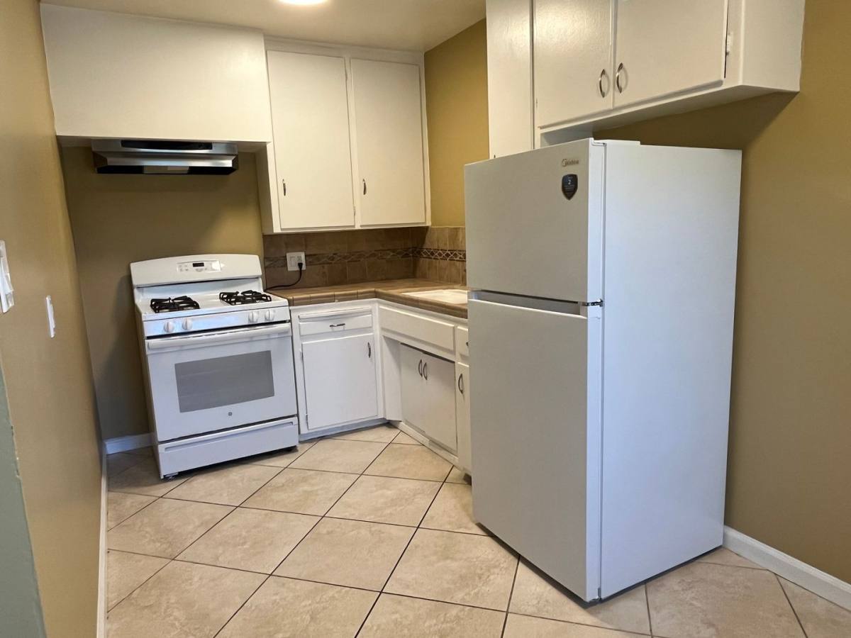 Apartment for rent at 3810-12 Adams Ave, San Diego, CA 92116