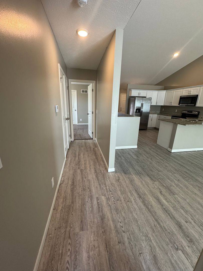 House for rent at 1059 N 170th Ave, Omaha, NE 68118