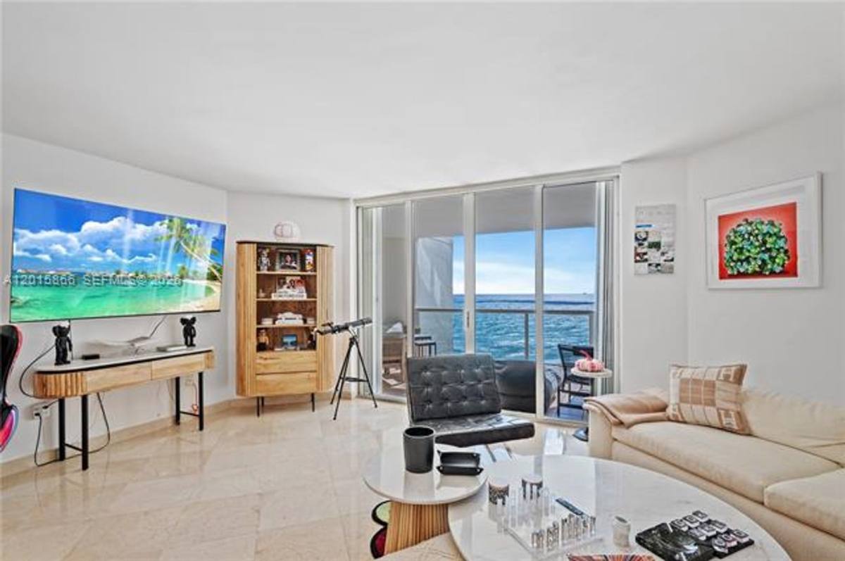 Condo for rent at 8925 Collins Ave, Miami Beach, FL 33154