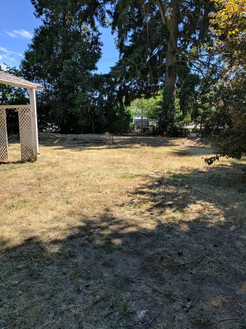 Apartment for rent at 2012 & 2014 Empire Park Dr, Eugene, OR 97402