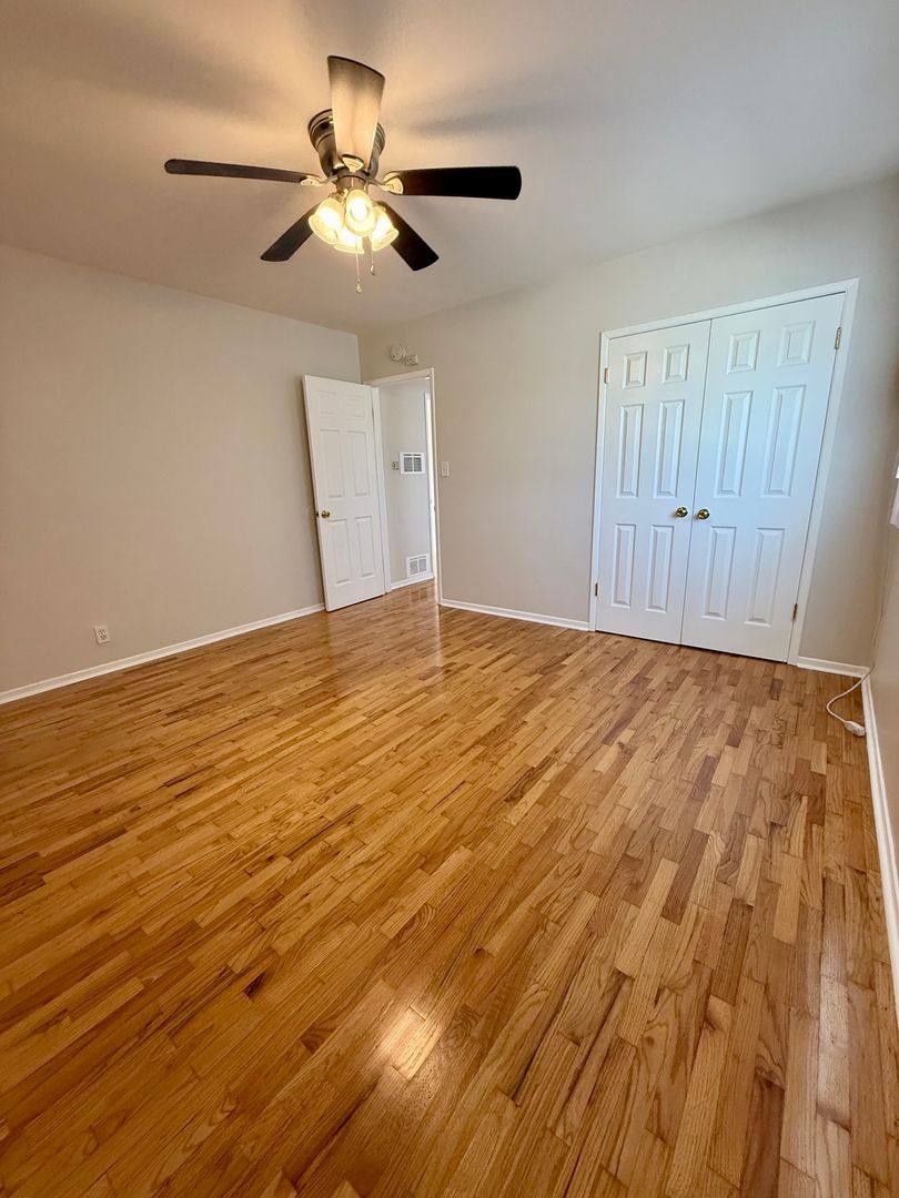Apartment for rent at 4433 E 4th St, Long Beach, CA 90814