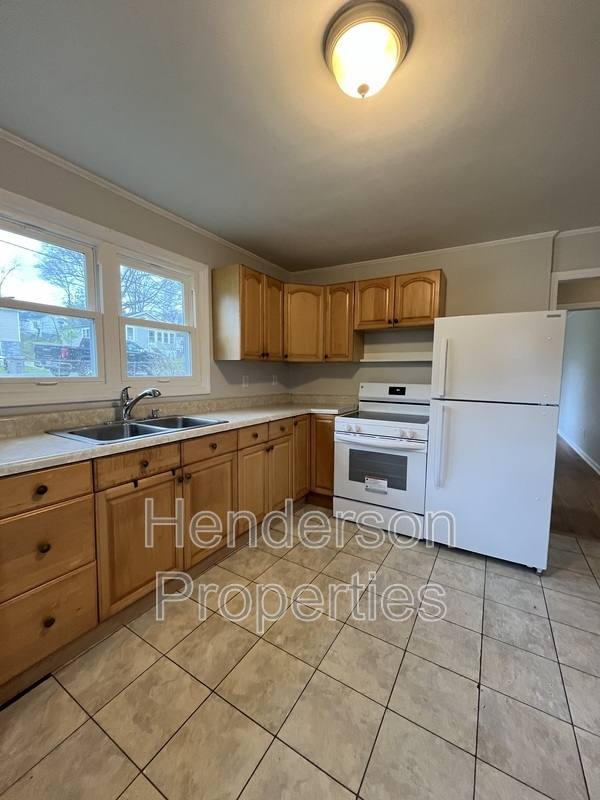 House for rent at 1506 Seigle Ave, Gastonia, NC 28054