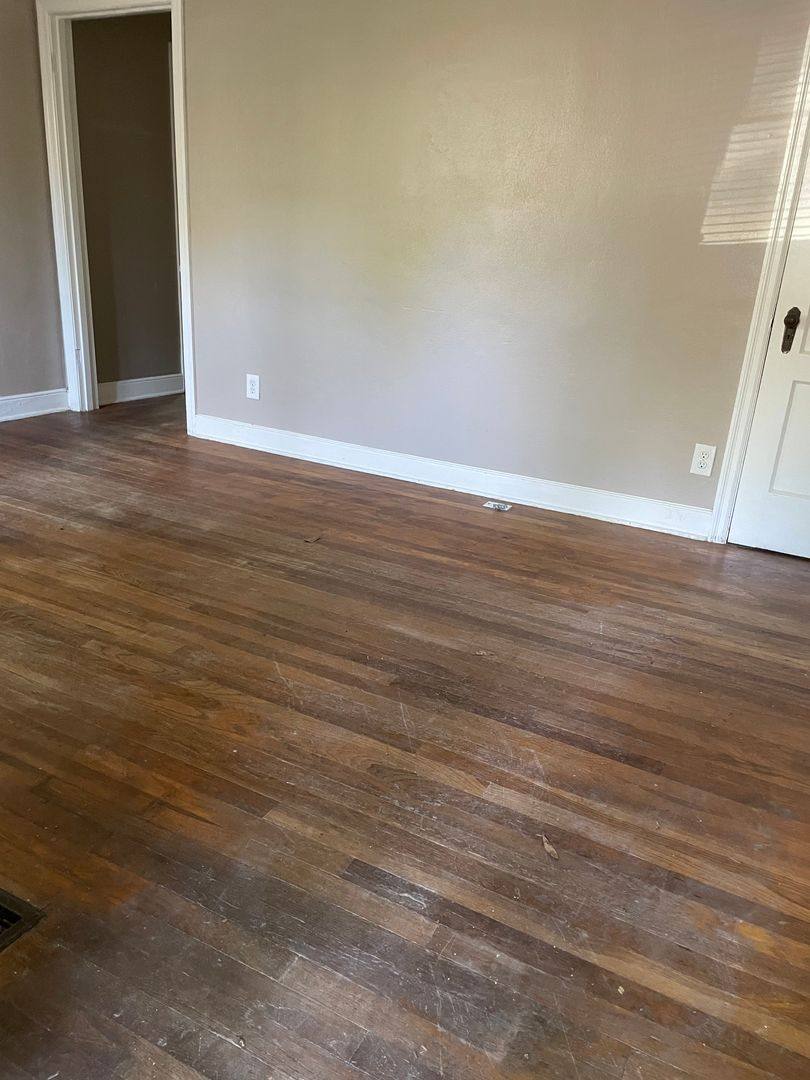 House for rent at 2020 Courtland Place, Memphis, TN 38104