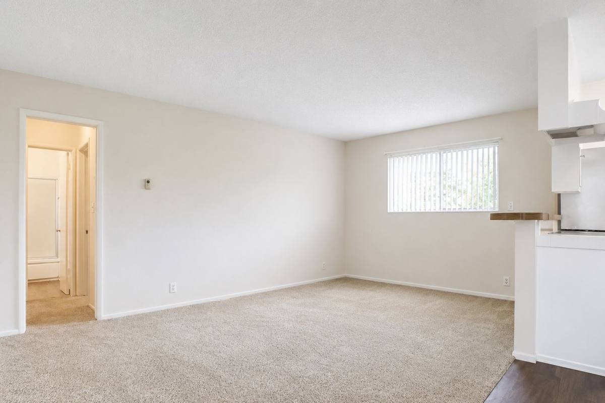 Apartment for rent at 15120 Victory Blvd, Van Nuys, CA 91411