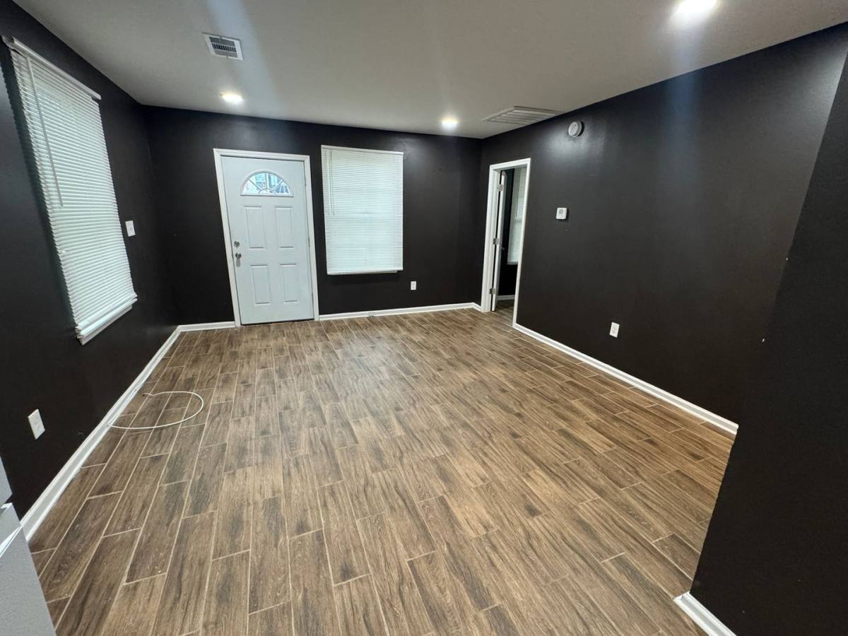 Townhouse for rent at 1555 Swan Ave, Baton Rouge, LA 70807