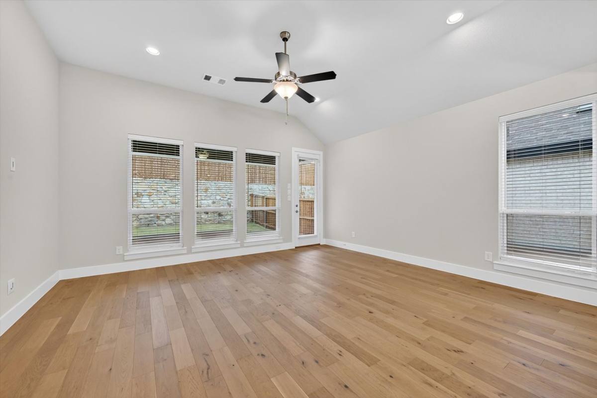 House for rent at 4123 Windy Point Rd, Little Elm, TX 75068