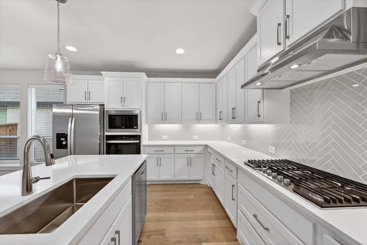 House for rent at 4123 Windy Point Rd, Little Elm, TX 75068