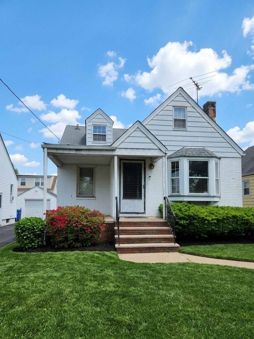 House for rent at 806 Lindegar St, Linden, NJ 07036