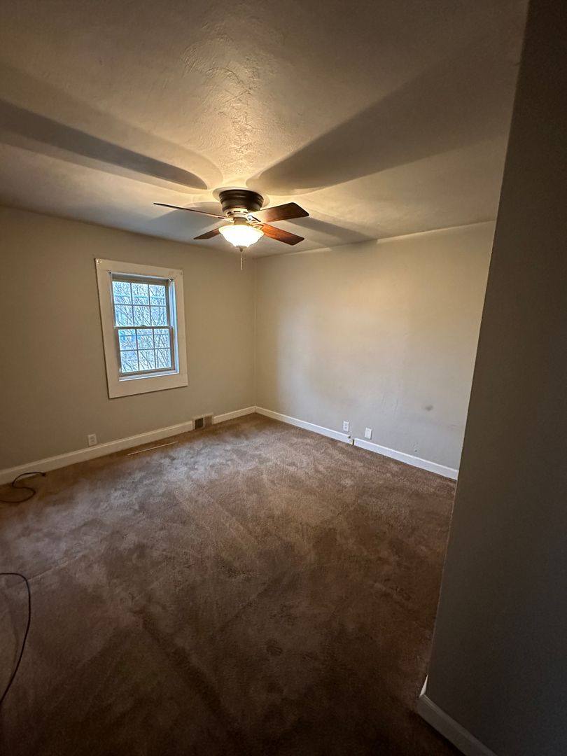 Apartment for rent at 14 Harriet Lane, Springfield, IL 62702