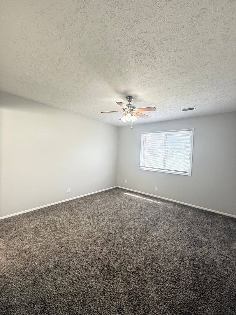 Apartment for rent at 11706 Arbor St, Omaha, NE 68144