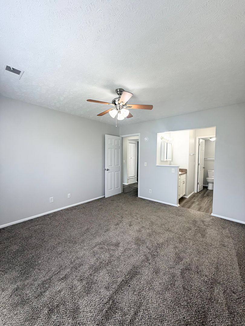 Apartment for rent at 11706 Arbor St, Omaha, NE 68144