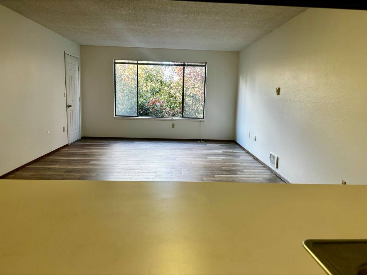 Apartment for rent at 17120 15th Ave NE, Seattle, WA 98155