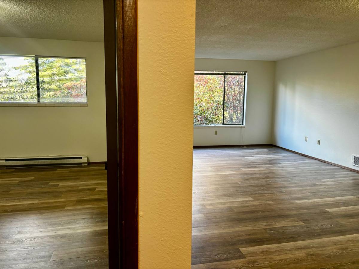 Apartment for rent at 17120 15th Ave NE, Seattle, WA 98155