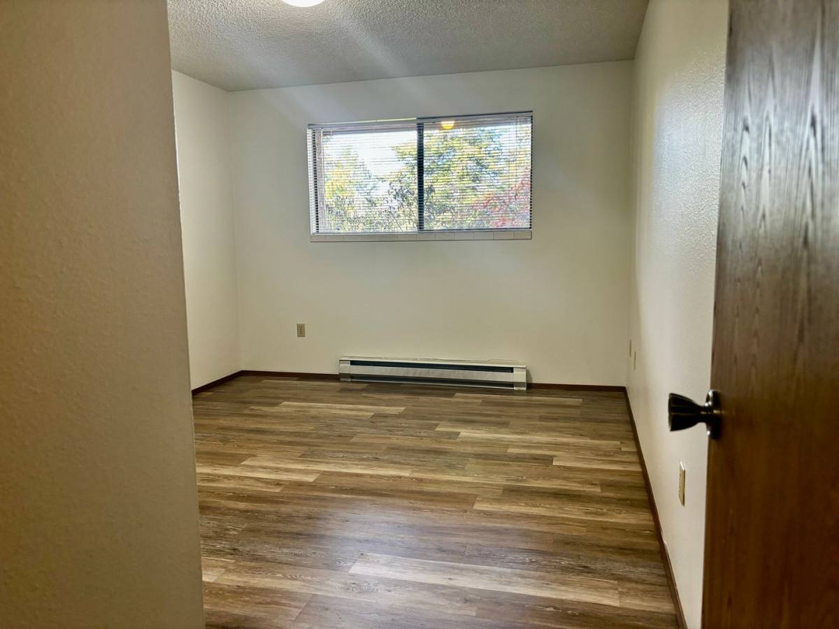Apartment for rent at 17120 15th Ave NE, Seattle, WA 98155