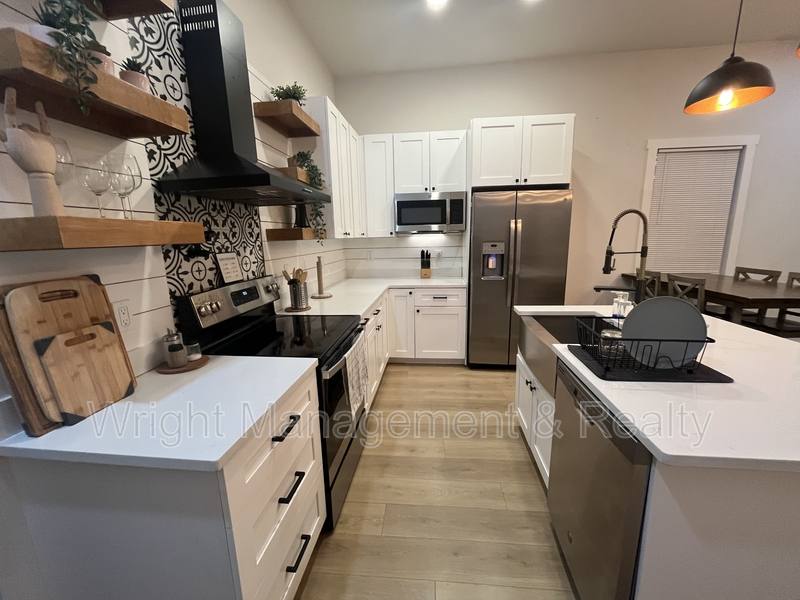 House for rent at 1807 E 20th Ave, Tampa, FL 33605