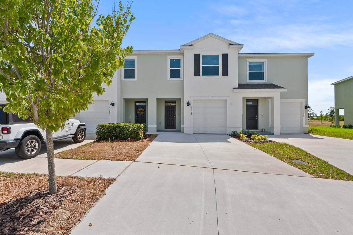 Townhouse for rent at 11028 Crescent Deer Dr, Land O Lakes, FL 34638