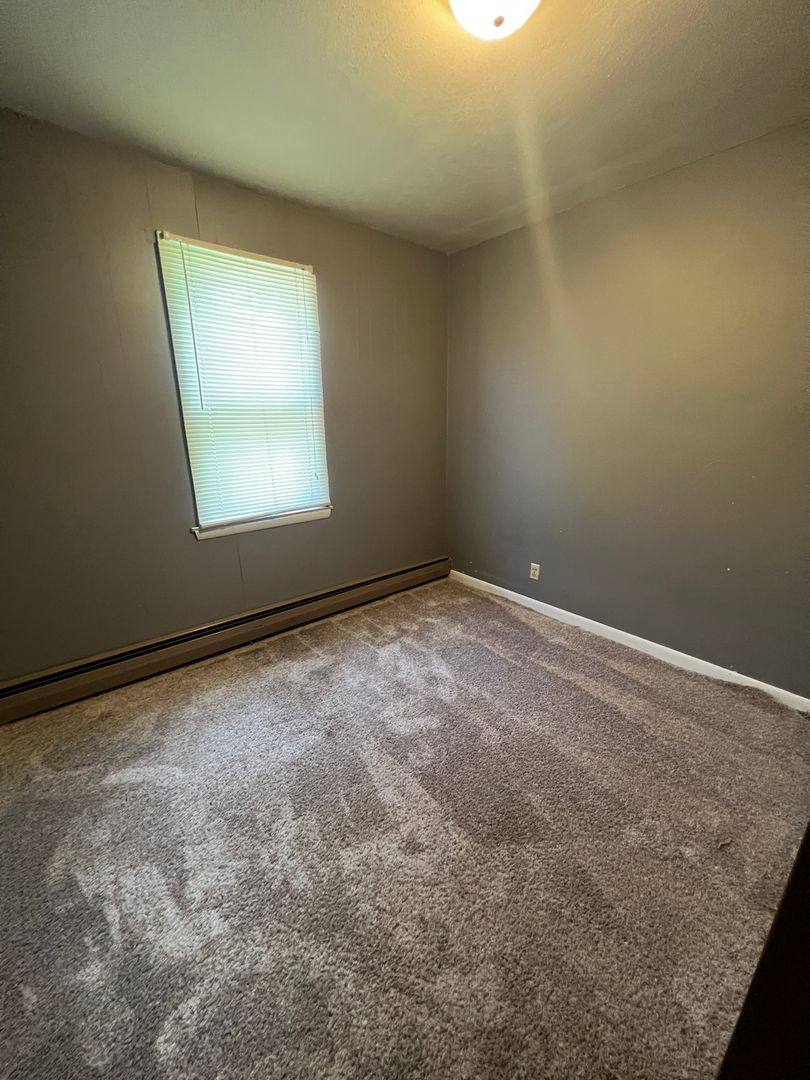 Apartment for rent at 515 W Oak St, Sparta, WI 54656
