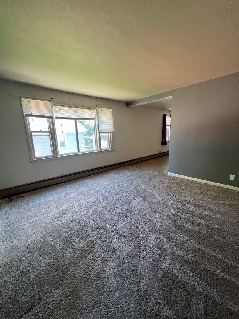 Apartment for rent at 515 W Oak St, Sparta, WI 54656