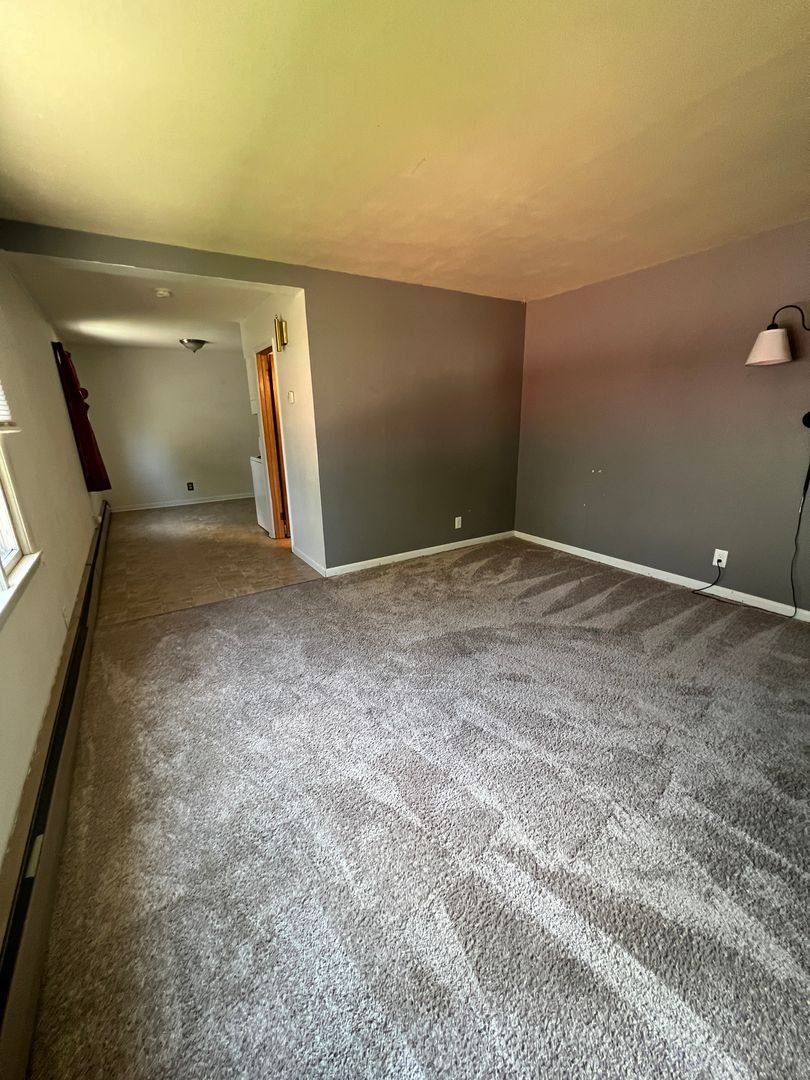 Apartment for rent at 515 W Oak St, Sparta, WI 54656