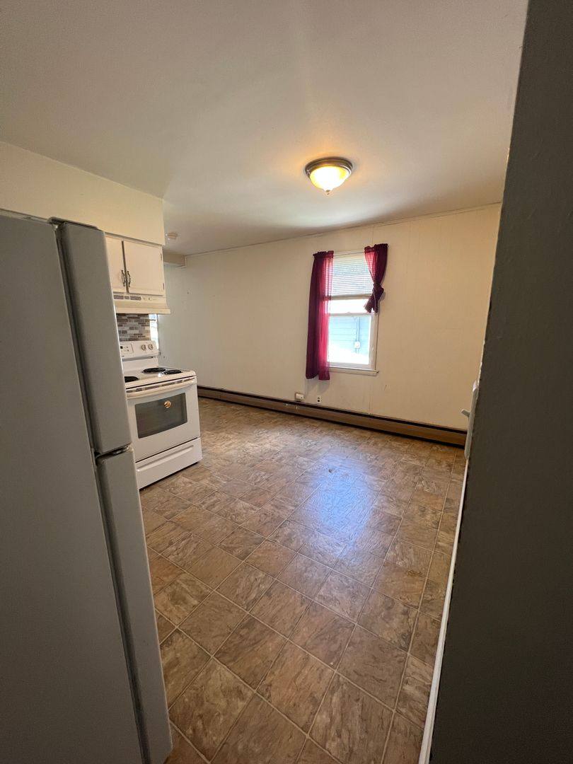 Apartment for rent at 515 W Oak St, Sparta, WI 54656
