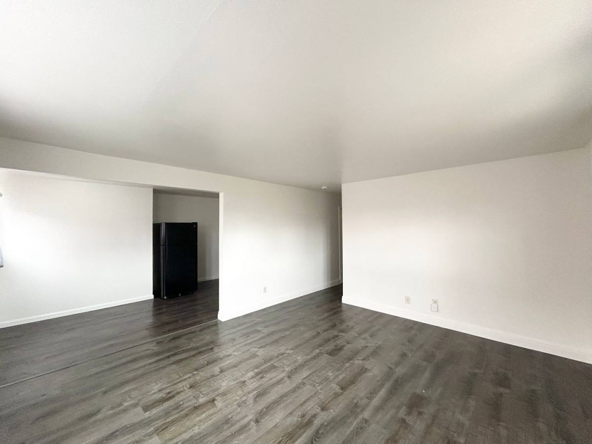 Apartment for rent at 3800 Waller Ave, Richmond, CA 94804