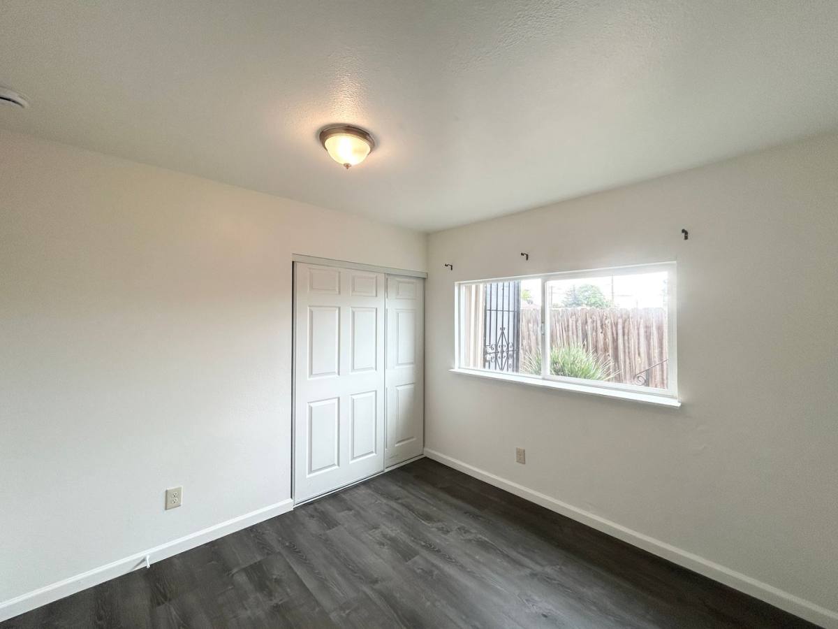 Apartment for rent at 3800 Waller Ave, Richmond, CA 94804