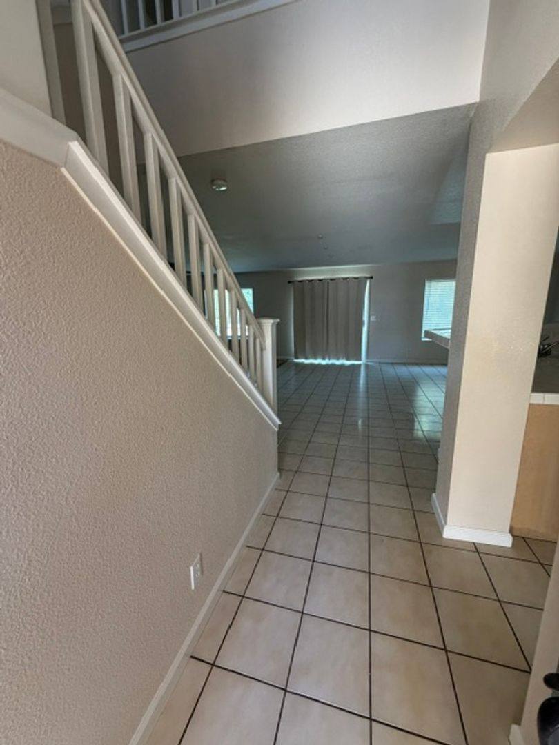 House for rent at 2675 Merganser Court, Los Banos, CA 93635