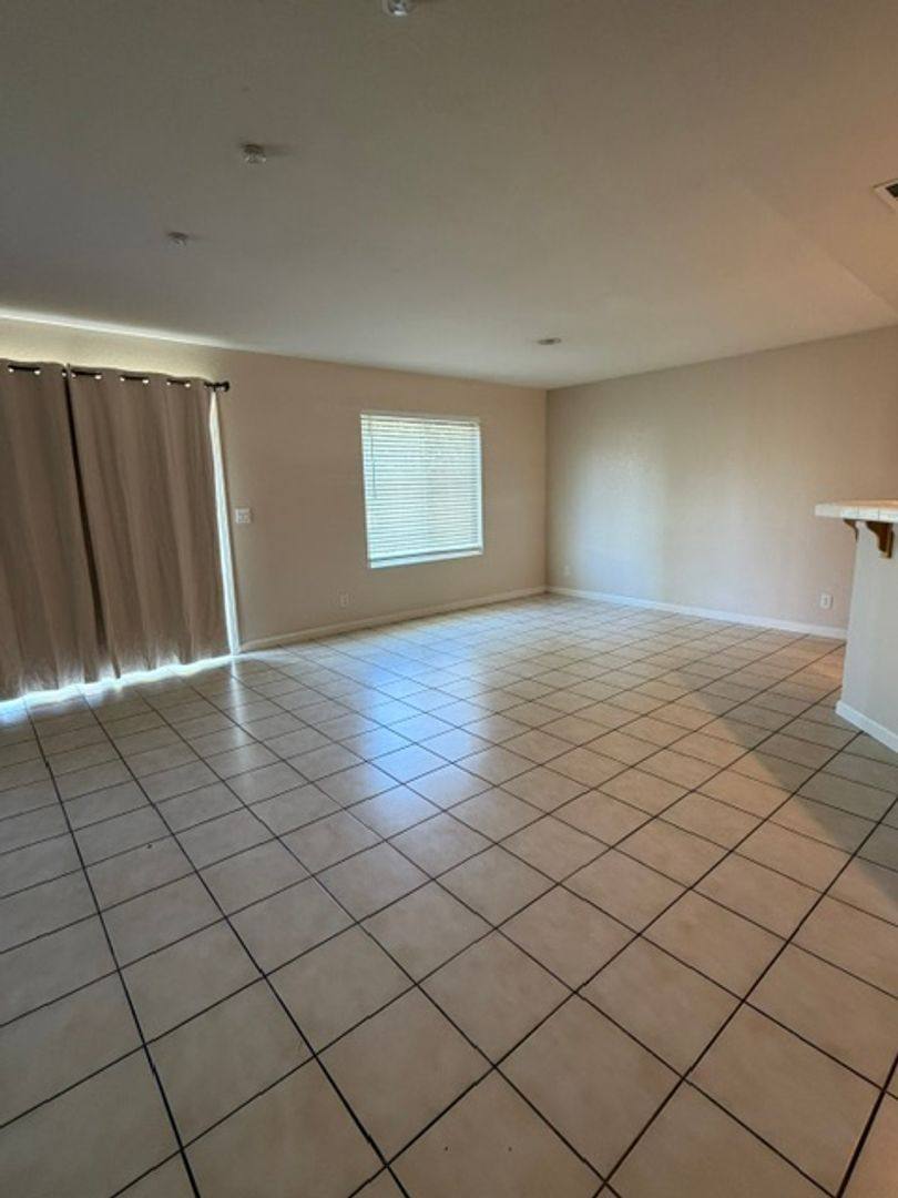 House for rent at 2675 Merganser Court, Los Banos, CA 93635