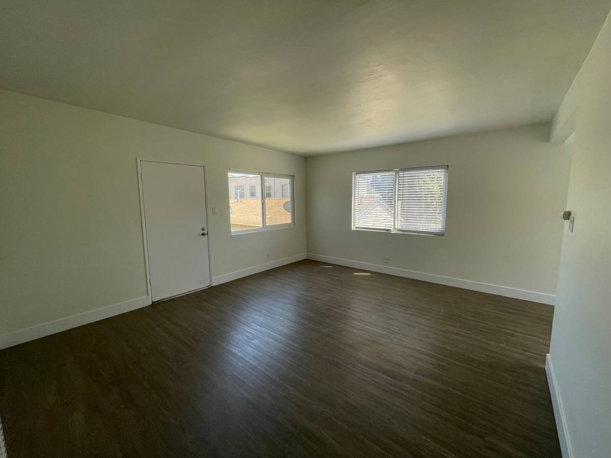 Apartment for rent at 1101 St Louis Ave, Long Beach, CA 90804