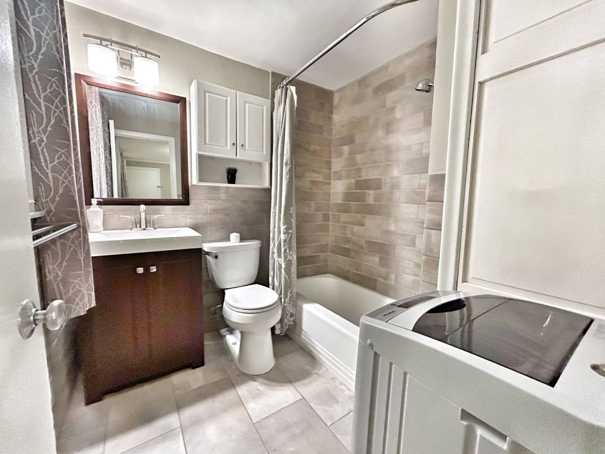 Apartment for rent at 611 Middle Turnpike, Storrs Mansfield, CT 06268