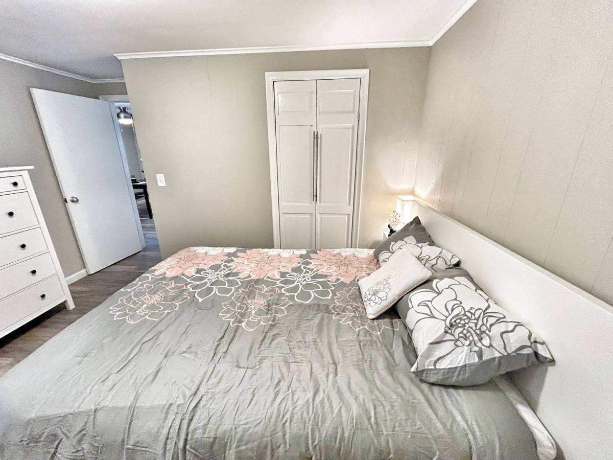 Apartment for rent at 611 Middle Turnpike, Storrs Mansfield, CT 06268