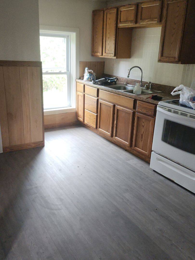 Apartment for rent at 2889 Mercer Rd, New Kensington, PA 15068
