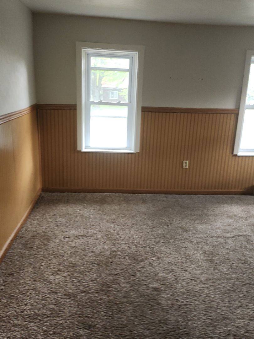 Apartment for rent at 2889 Mercer Rd, New Kensington, PA 15068