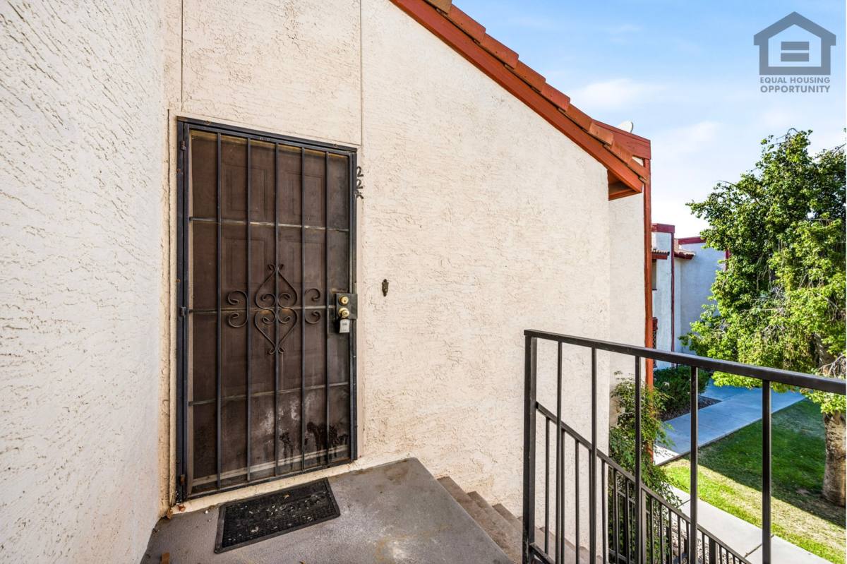 Apartment for rent at 4211 E Palm Lane, Phoenix, AZ 85008